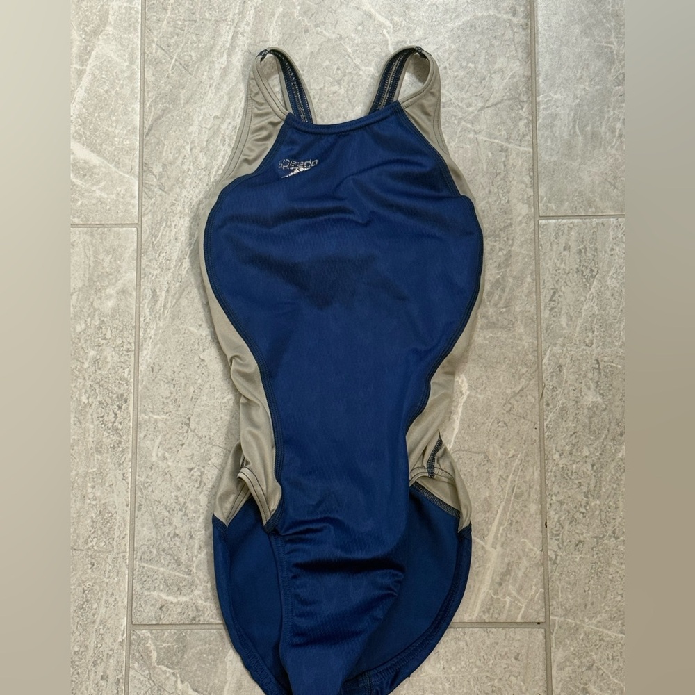 Speedo Older Style Aquablade size 28